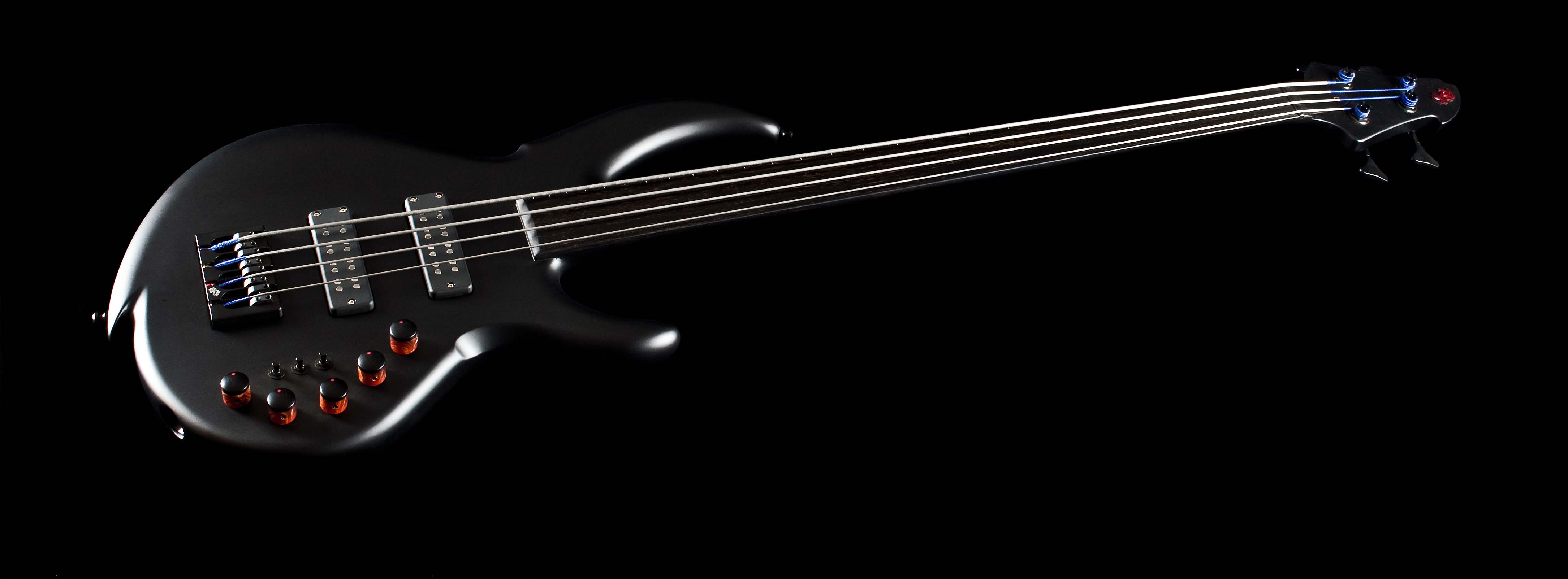 RJ’s custom basses The Bass Shop Syd